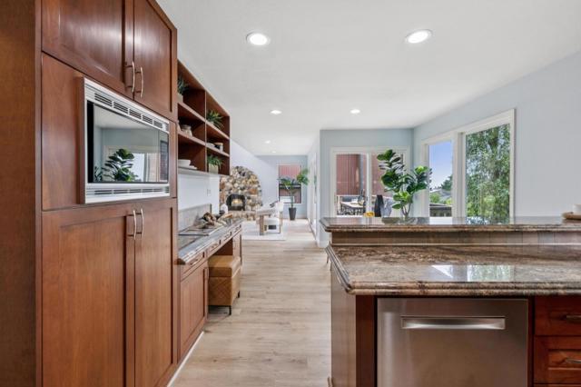 389 Avenue Granada, El Granada CA: https://media.crmls.org/mediaz/49812bb2-d6fb-4d9f-b3df-d0bcc516d6a5.jpg
