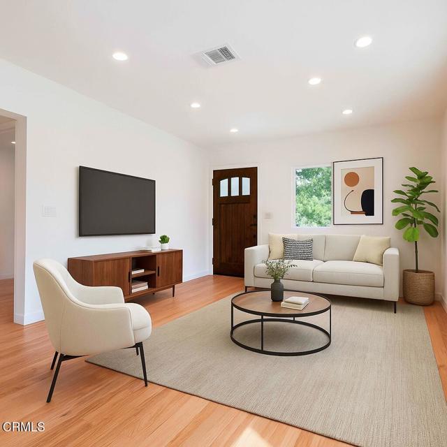 Detail Gallery Image 2 of 10 For 3938 Brunswick Ave, Los Angeles,  CA 90039 - 2 Beds | 2 Baths