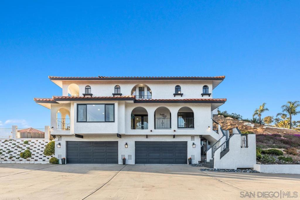 620 Calle De La Sierra
