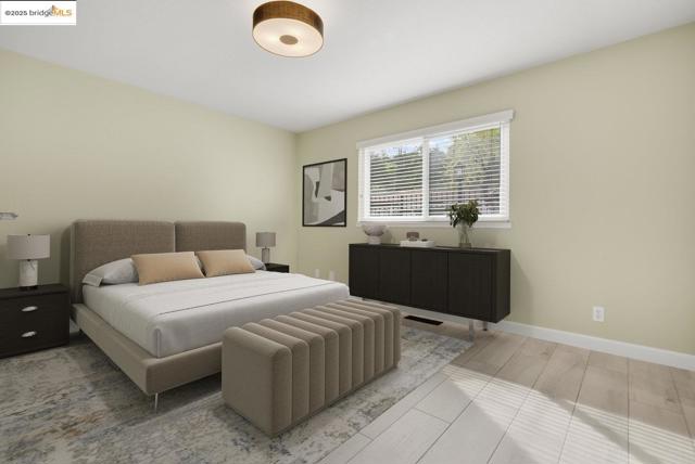 8711 Mountain Blvd, Oakland CA: https://media.crmls.org/mediaz/498450ce-3664-4d4f-a7e3-b6998c067f8b.jpg
