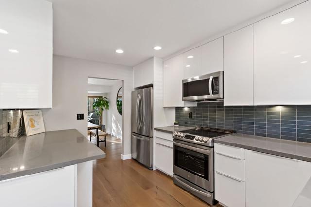 435 Alberto Way, Los Gatos CA: https://media.crmls.org/mediaz/49846d77-9b28-46fb-b2e0-161e7bbaece9.jpg