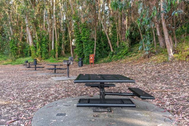 1 Appian Way, South San Francisco CA: https://media.crmls.org/mediaz/4985dd1b-febe-4b08-adba-461ec6df8955.jpg