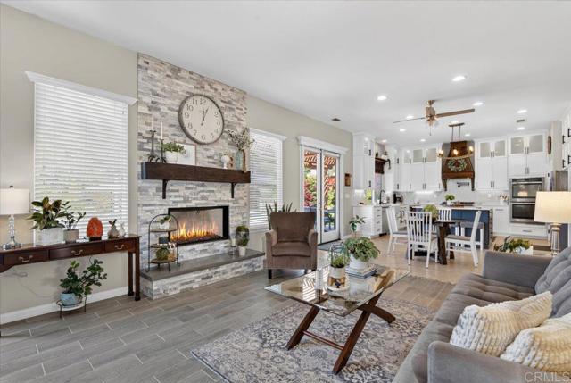 Detail Gallery Image 16 of 74 For 877 Hidden View Ln, Escondido,  CA 92027 - 4 Beds | 2/1 Baths