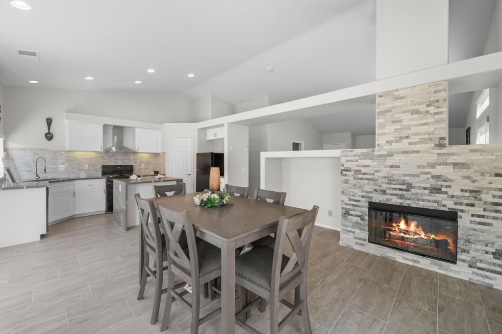 MLS #219138725DA image #11