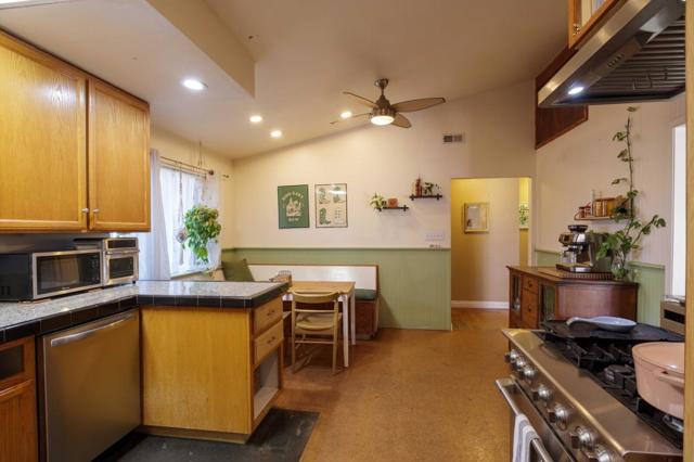 8421 Wayland Lane, Gilroy CA: https://media.crmls.org/mediaz/498737c1-af2d-4de1-92a1-85a305d9efed.jpg