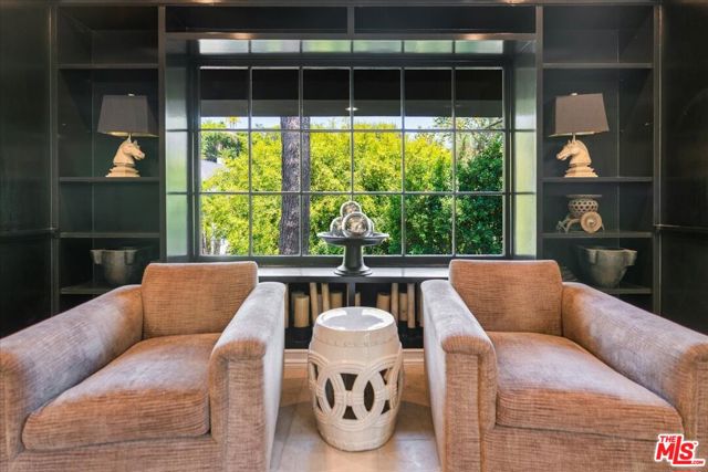 1100 Pine Drive, Beverly Hills CA: https://media.crmls.org/mediaz/4987c625-693b-4b67-abfd-3e8cb3c81df4.jpg