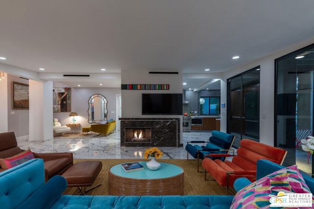 153 W El Camino Way, Palm Springs, CA 92264