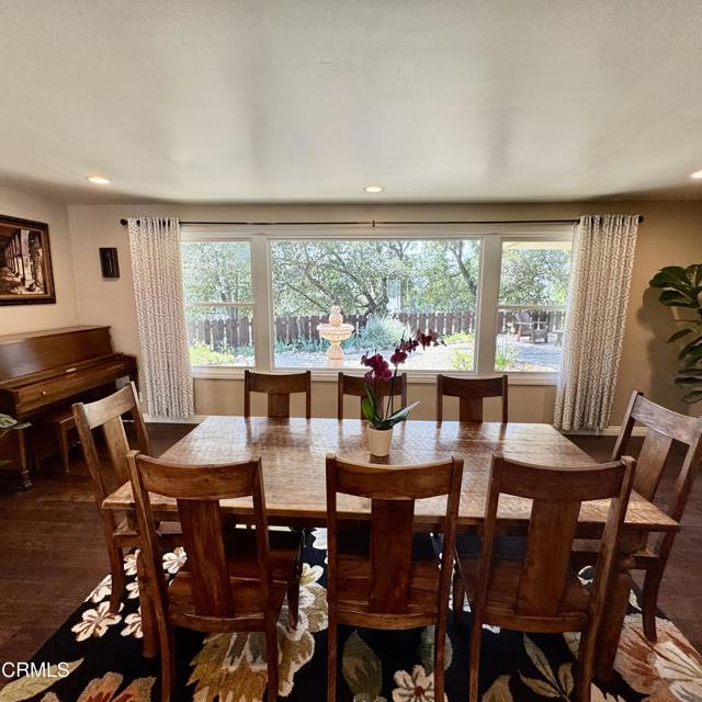 Detail Gallery Image 16 of 54 For 2013 El Vista Ct, Glendale,  CA 91208 - 3 Beds | 3 Baths