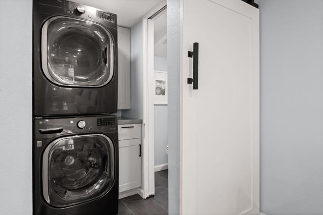 8124 Greenly Drive, Oakland CA: https://media.crmls.org/mediaz/49896a28-909a-43b3-8eca-6662824513b5.jpg