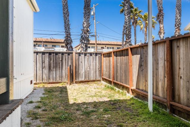 692 38th, Santa Cruz CA: https://media.crmls.org/mediaz/4989dac2-e933-4b9d-bb71-38e503ef7b72.jpg