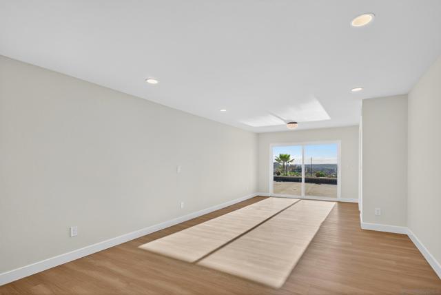 4060 Rosarita Dr, La Mesa CA: https://media.crmls.org/mediaz/4989dcdc-e77e-4e85-be2c-a0d4998f6164.jpg