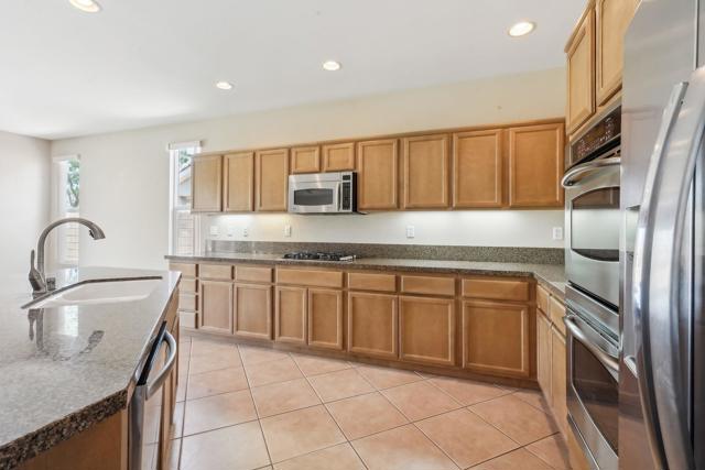 60375 Living Stone Drive, La Quinta CA: https://media.crmls.org/mediaz/498a14fd-e5b7-4a48-9bf3-42b7aa44e04d.jpg