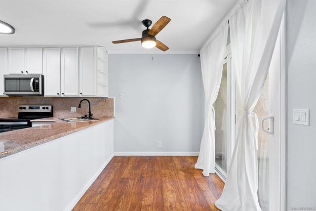 1280 W Main St, El Cajon CA: https://media.crmls.org/mediaz/498a7332-d95e-492b-9432-ddef51d7c648.jpg