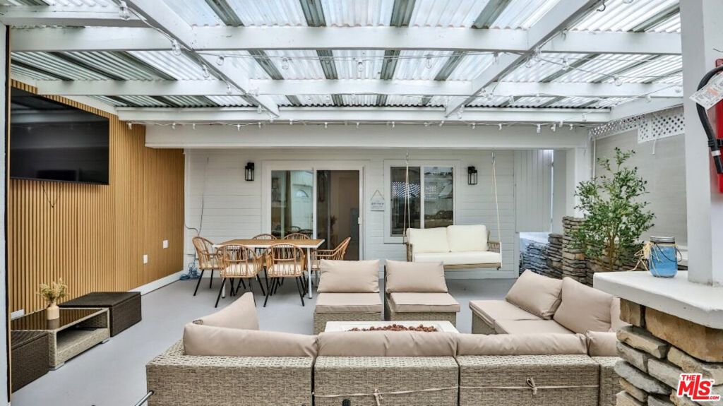 498ac359 1037 4aed A87e 6e0eb45f3698