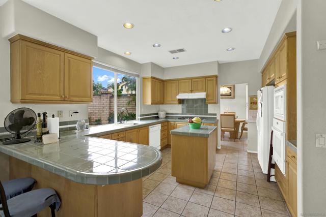 Image 11 of 39 For 12032 Caneridge Rd
