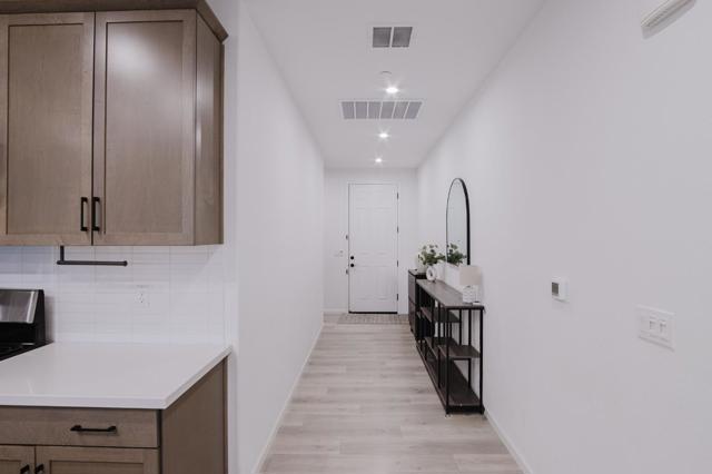 554 Pleasant Drive, Lathrop CA: https://media.crmls.org/mediaz/498b9296-0dcf-420f-afef-fa15575b2f34.jpg