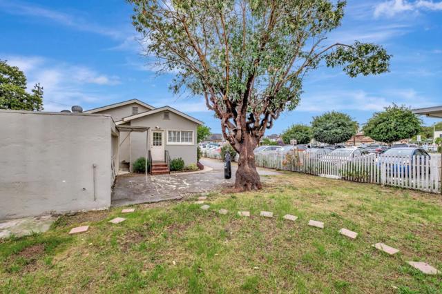 133 Trafton Street, Watsonville CA: https://media.crmls.org/mediaz/498bce71-60bc-4d93-b8b7-5a595601972c.jpg