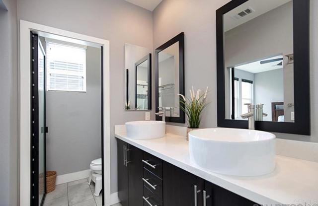 7810 Inception Way, San Diego CA: https://media.crmls.org/mediaz/498c11ea-3565-42dc-90ca-5ceeece29963.jpg