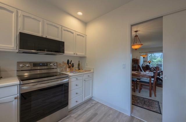 120 Del Mesa Carmel, Carmel CA: https://media.crmls.org/mediaz/498dd381-27bf-4a3b-8db1-897d6f335ec6.jpg
