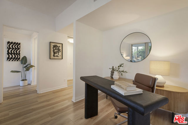 4455 Los Feliz Boulevard, 204 photo 10