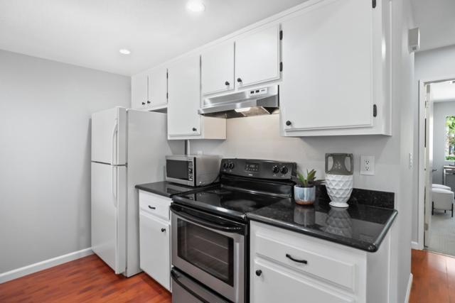 Image 8 of 24 For 891 California Avenue Y