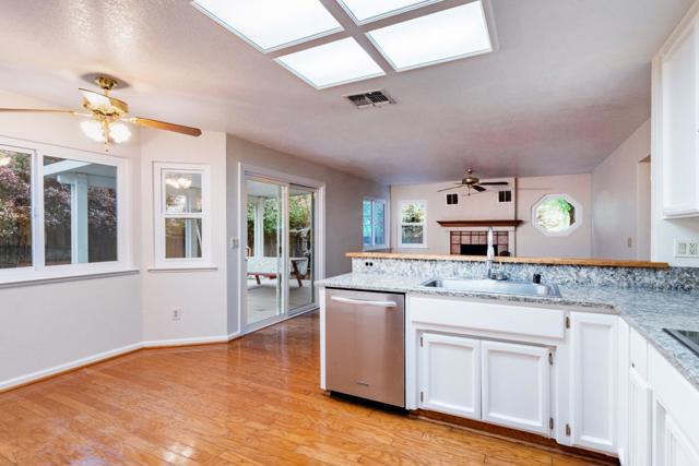4200 Ciello Court, Cameron Park CA: https://media.crmls.org/mediaz/49908537-19cb-4447-a7b1-b8646da76ef2.jpg