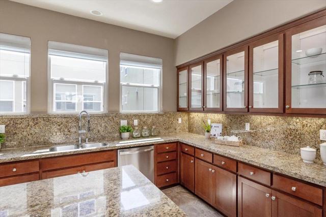 18 Rousseau Place, Santa Clara CA: https://media.crmls.org/mediaz/49912596-ce6f-4d1b-8eb6-796d582ef07c.jpg