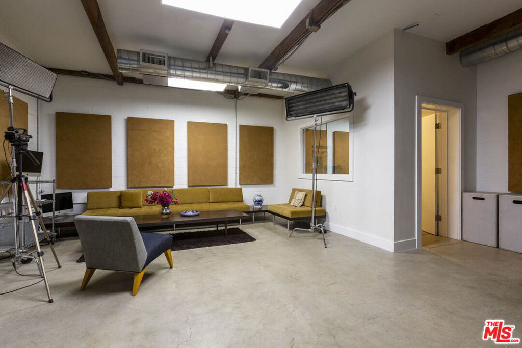MLS #25559177 image #16