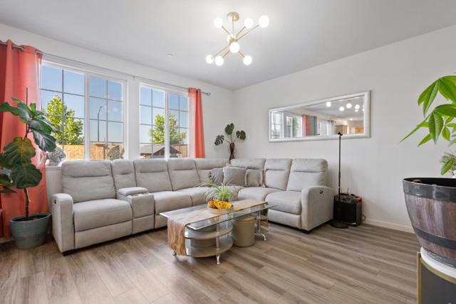 1455 Winzer Place, Gilroy CA: https://media.crmls.org/mediaz/4991c6d6-a30d-4cb7-9e23-c9072e2603fe.jpg