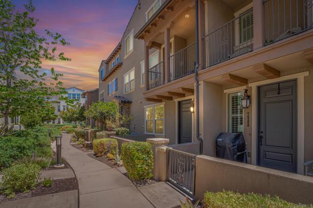 16206 Veridian Cir, San Diego CA: https://media.crmls.org/mediaz/49929eef-4662-4127-861e-089082c26139.jpg
