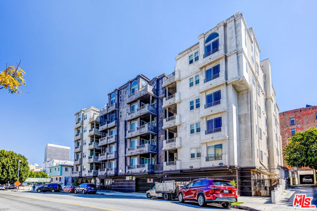 848 Irolo Street, Los Angeles CA: https://media.crmls.org/mediaz/4993bf88-9a73-4652-b6ae-fbe6f64f23d1.jpg