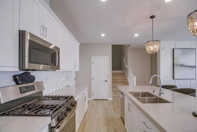 2304 Trevi Cir, Chula Vista CA: https://media.crmls.org/mediaz/49940c2f-96e8-4ba6-9031-d6d9d1521b3c.jpg