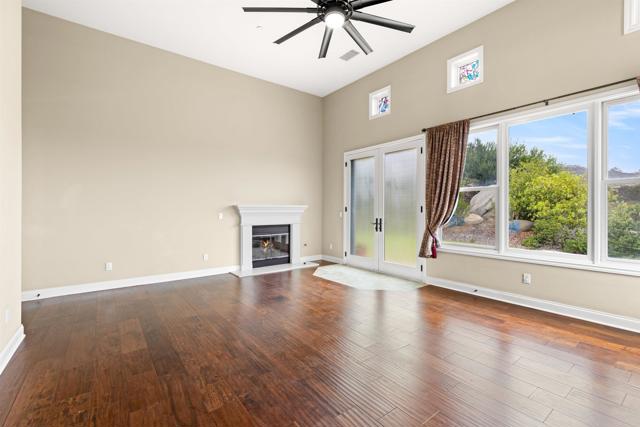 Detail Gallery Image 11 of 27 For 29472 Welk Highland Dr., Escondido,  CA 92026 - 4 Beds | 3 Baths