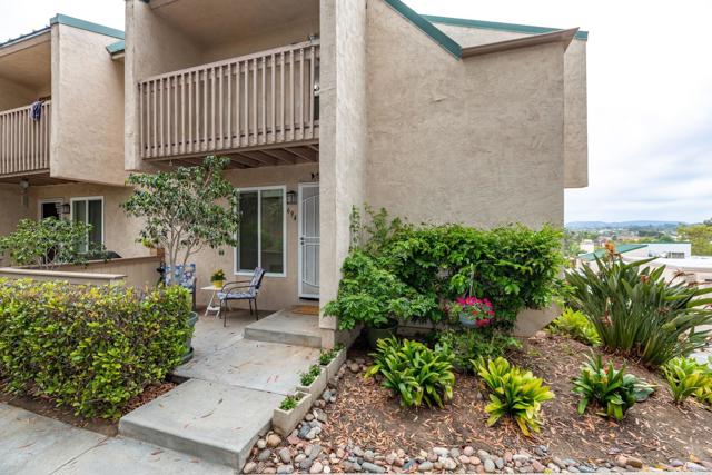 Detail Gallery Image 49 of 56 For 694 Ascot Dr, Vista,  CA 92083 - 3 Beds | 2/1 Baths