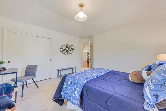 639 Georgia Avenue, Palo Alto CA: https://media.crmls.org/mediaz/4994aff1-58c7-4017-b29c-690b385aa761.jpg