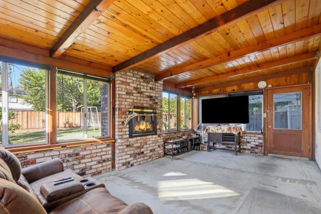 493 Crosslees Drive, San Jose CA: https://media.crmls.org/mediaz/4994c9cf-c382-47dc-b6e7-9b4e283153dc.jpg