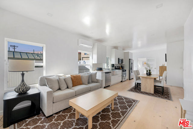 117 W Channel Road, Santa Monica, CA 90402