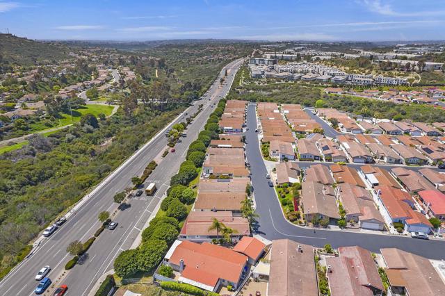 2010 W San Marcos Boulevard, San Marcos CA: https://media.crmls.org/mediaz/4996c65e-ee6c-44c7-9056-b68d5b679b1b.jpg