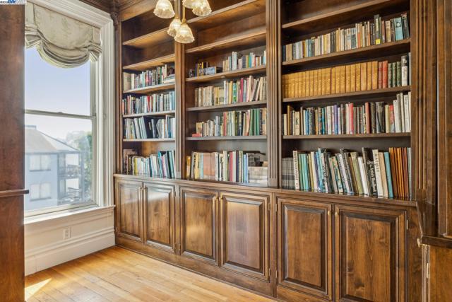 2070 Bush St, San Francisco CA: https://media.crmls.org/mediaz/4996d0d4-b2a9-4670-bf29-8b1b43a6e6c8.jpg