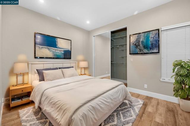 273 S Overlook Dr, San Ramon CA: https://media.crmls.org/mediaz/49981f27-5e24-4d88-a9fe-a600cc3063b3.jpg