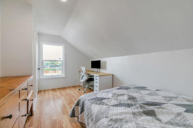 351 S 23rd Street, San Jose CA: https://media.crmls.org/mediaz/49988046-ab73-45cb-8287-ee794b6bb640.jpg