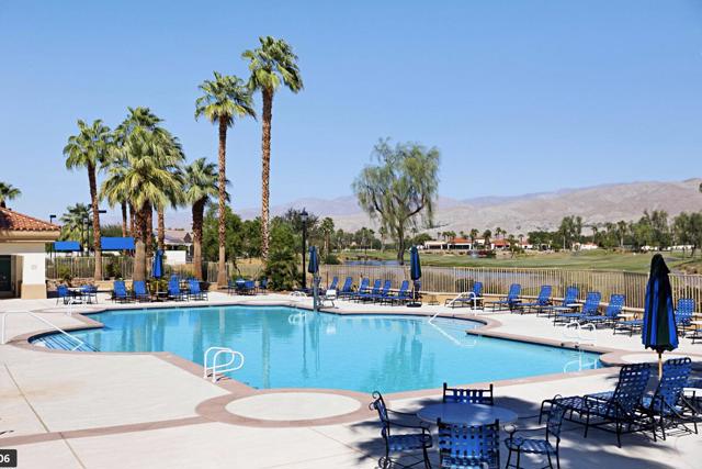 81692 Avenida De Baile, Indio CA: https://media.crmls.org/mediaz/49997e42-e8b0-4d59-ae26-cfba81569e78.jpg