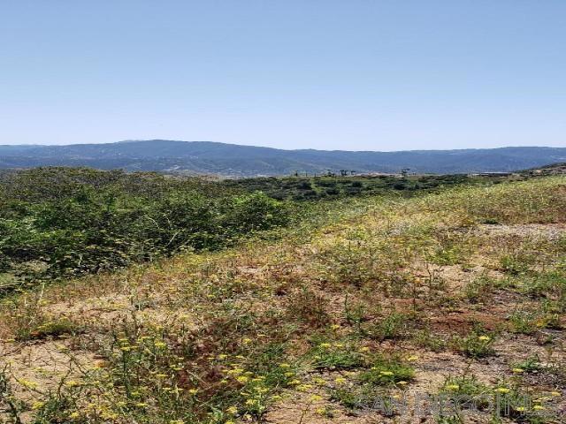 847 Mountain View Rd, El Cajon, CA 92021