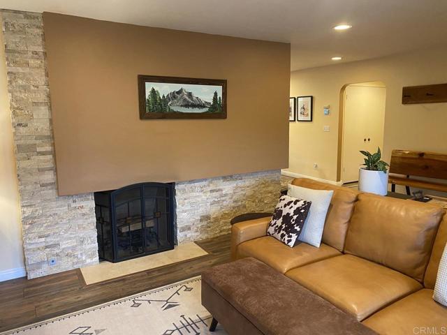 Detail Gallery Image 8 of 19 For 17248 Bernardo Oaks Dr., San Diego,  CA 92128 - 3 Beds | 2 Baths