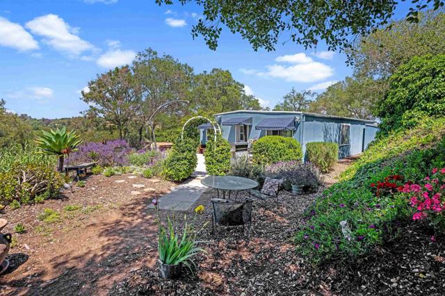Detail Gallery Image 22 of 31 For 5221 Olive Hill Rd, Fallbrook,  CA 92028 - 7 Beds | 4 Baths
