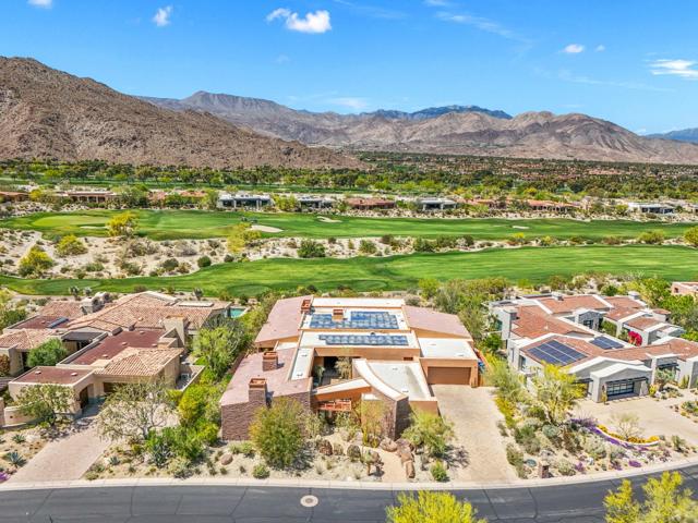 50741 Desert Arroyo Trail, Indian Wells CA: https://media.crmls.org/mediaz/499b609d-8ed5-475e-aa5b-19b9dde61795.jpg