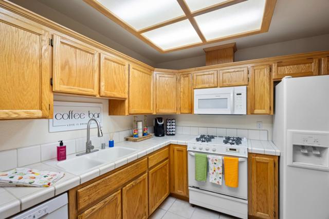 14668 Excaliber Court, Morgan Hill CA: https://media.crmls.org/mediaz/499bcfa9-17ff-4400-9895-20fa990fb33c.jpg