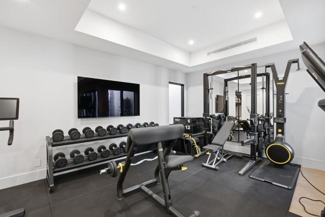 543 Tennyson Avenue, Palo Alto CA: https://media.crmls.org/mediaz/499c1d23-6490-4a91-b266-9c636e888f0a.jpg