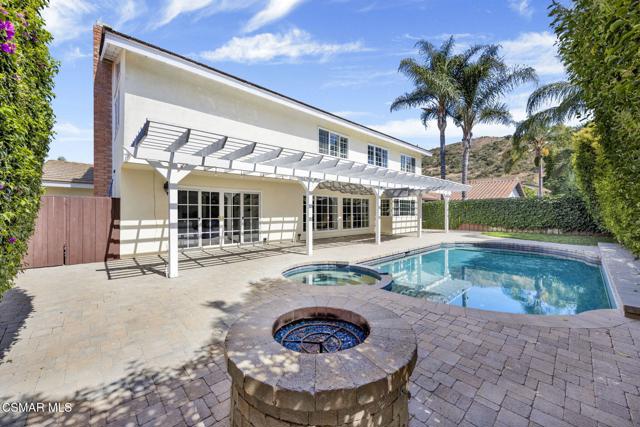 1661 Oldcastle Place, Westlake Village CA: https://media.crmls.org/mediaz/499c8e11-db60-43e1-8e8f-fbc88ed19e82.jpg