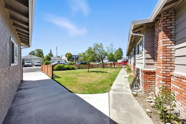 2491 Karen Drive, Santa Clara CA: https://media.crmls.org/mediaz/499d36c9-ead8-4ba3-8782-153d937dd17e.jpg